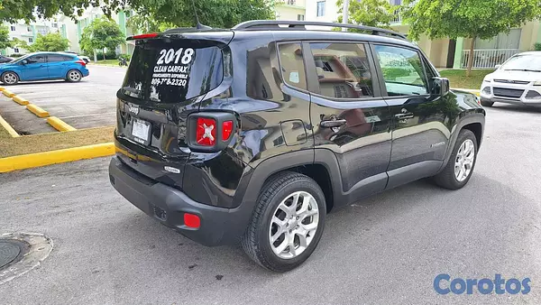 jeepetas y camionetas - Jeep Renegade Latitude 2018 de 4 Cilindros Version 2