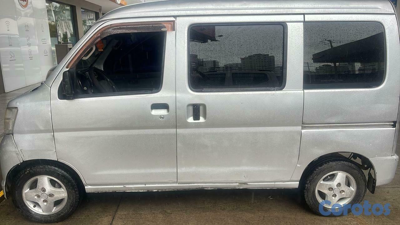 jeepetas y camionetas - Vehiculo en buenas condiciones negociable 2