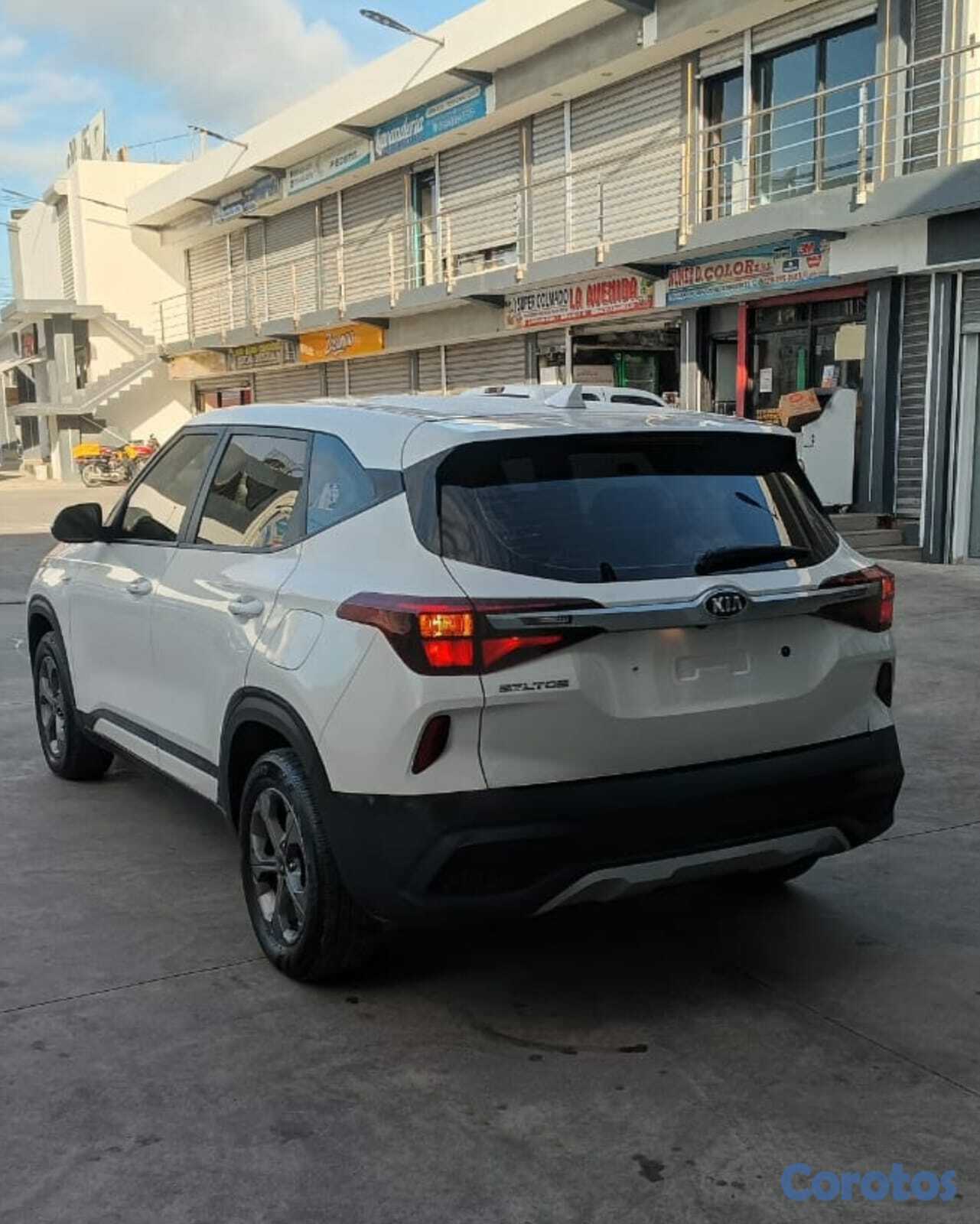 jeepetas y camionetas - KIA SELTOS 2022 BLANCO DIESEL 5