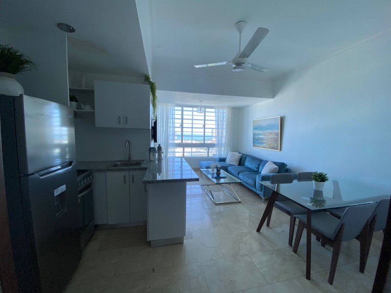 apartamentos - Rento apartamento amueblado en Gazcue piso alto vista al mar 7