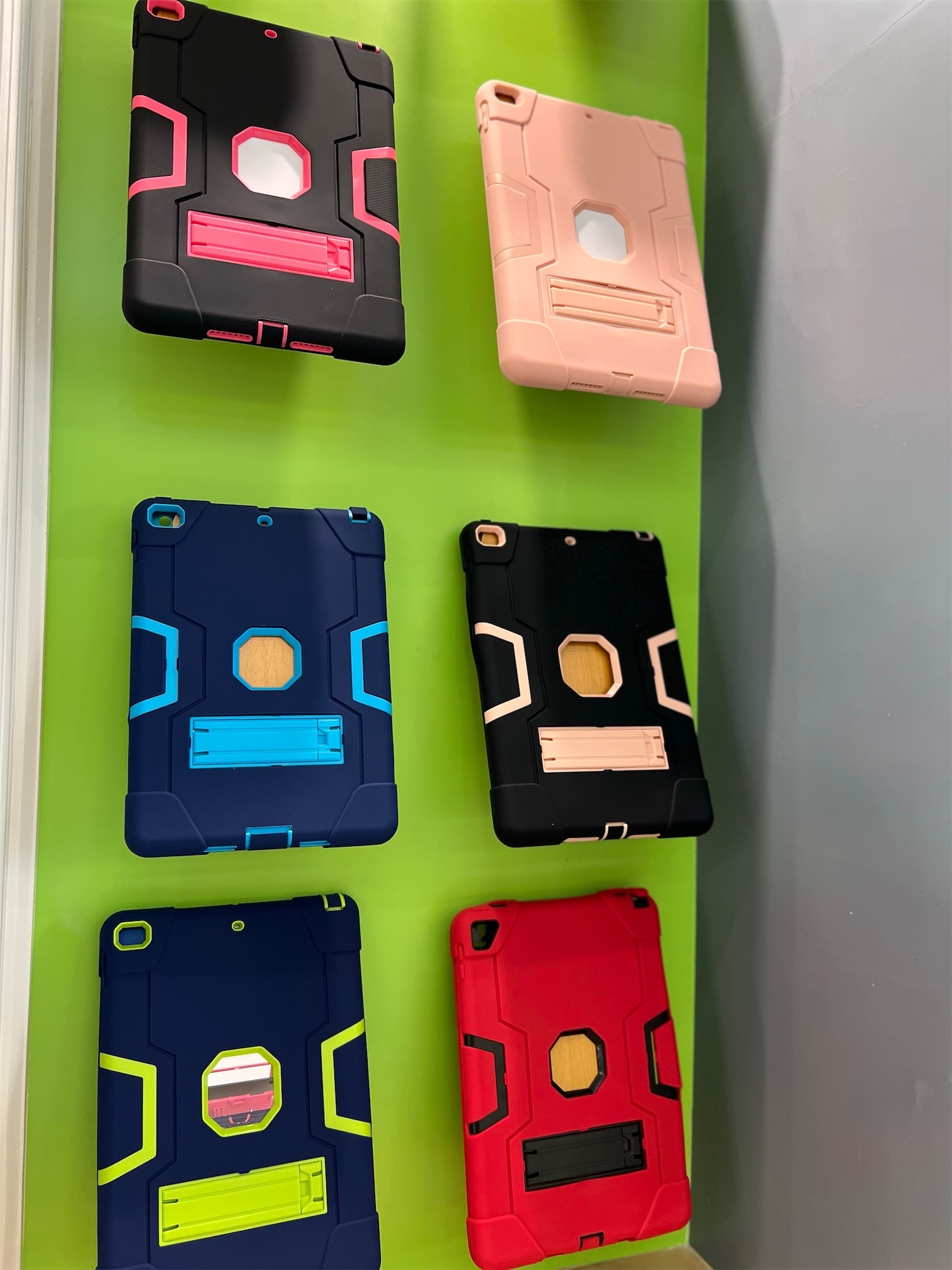accesorios para electronica - COVER ANTI CAIDAS PARA IPAD 10.2” 2