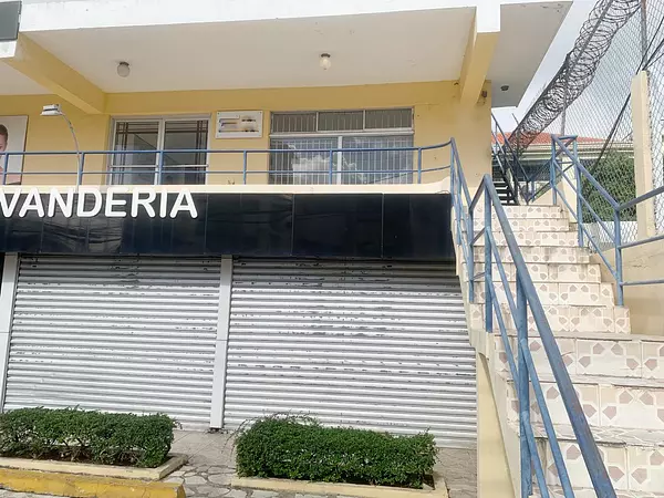oficinas y locales comerciales - Local céntrico en el millon 2