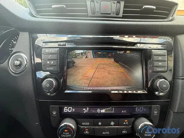 jeepetas y camionetas - Nissan Rogue SV 2020 6