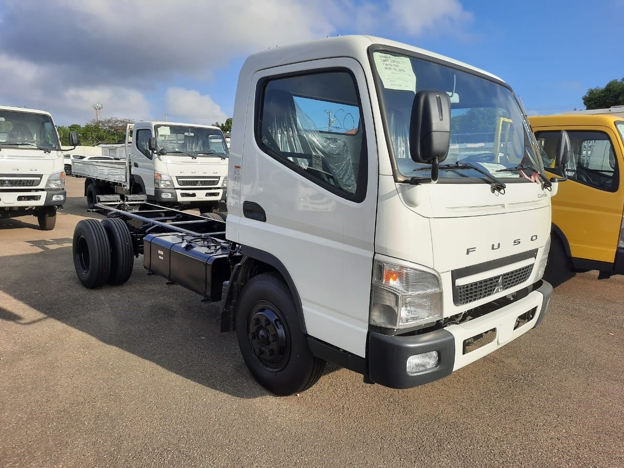 camiones y vehiculos pesados - MITSUBISHI CANTER FUSO 2024 6