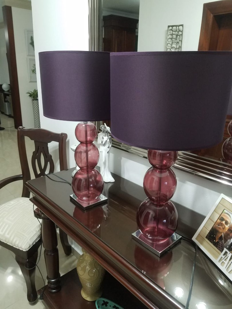 decoración y accesorios - Hermosas lámparas de mesa color morado, nuevas