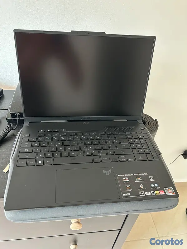 computadoras y laptops - Laptop gaming, Asus TUF A16, Ryzen 7 7735HS, RX 77 5