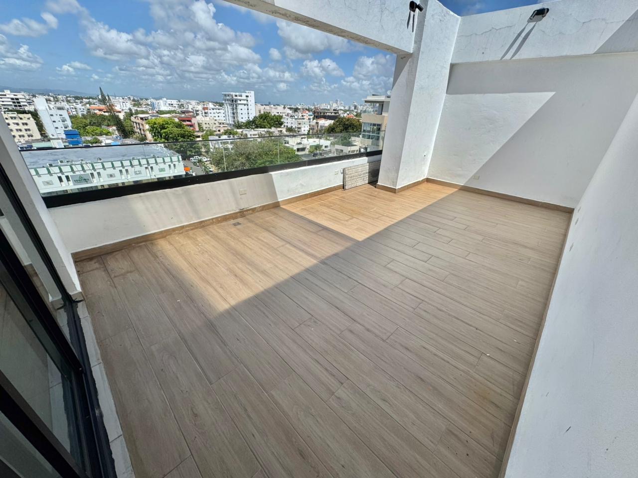 apartamentos - Alquiló millón piso 7 dos hab dos baños parqueo  5