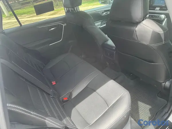 jeepetas y camionetas - Toyota RAV4 XLE 2021
 13