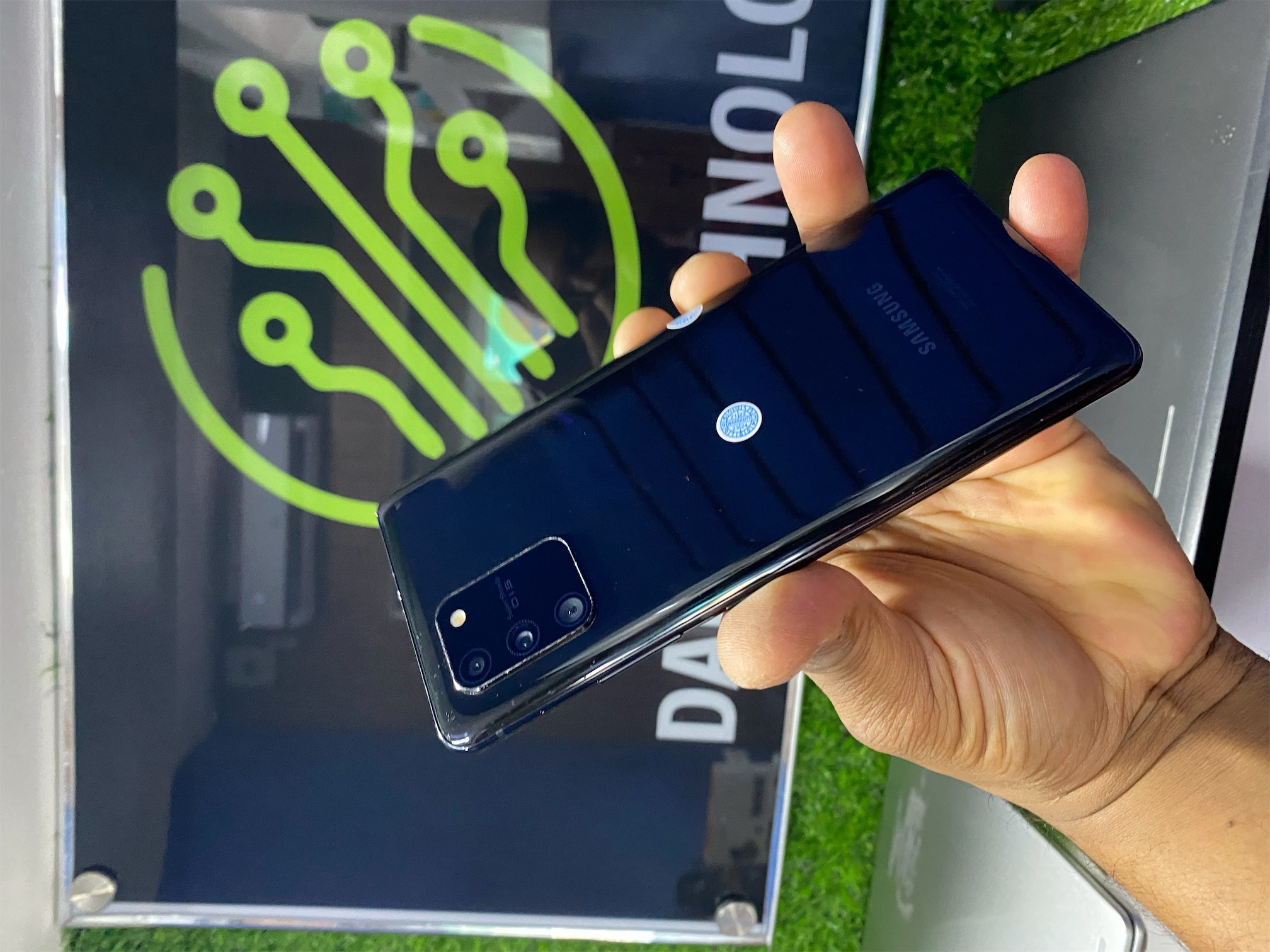 celulares y tabletas - samsung galaxy s10 LITE  1