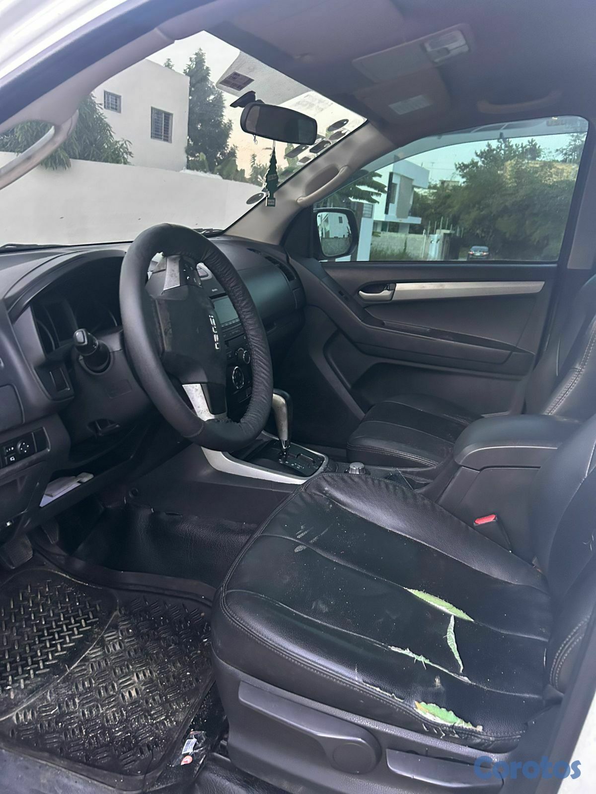 jeepetas y camionetas - izuzu dmax 2013 en buenas condiciones  9