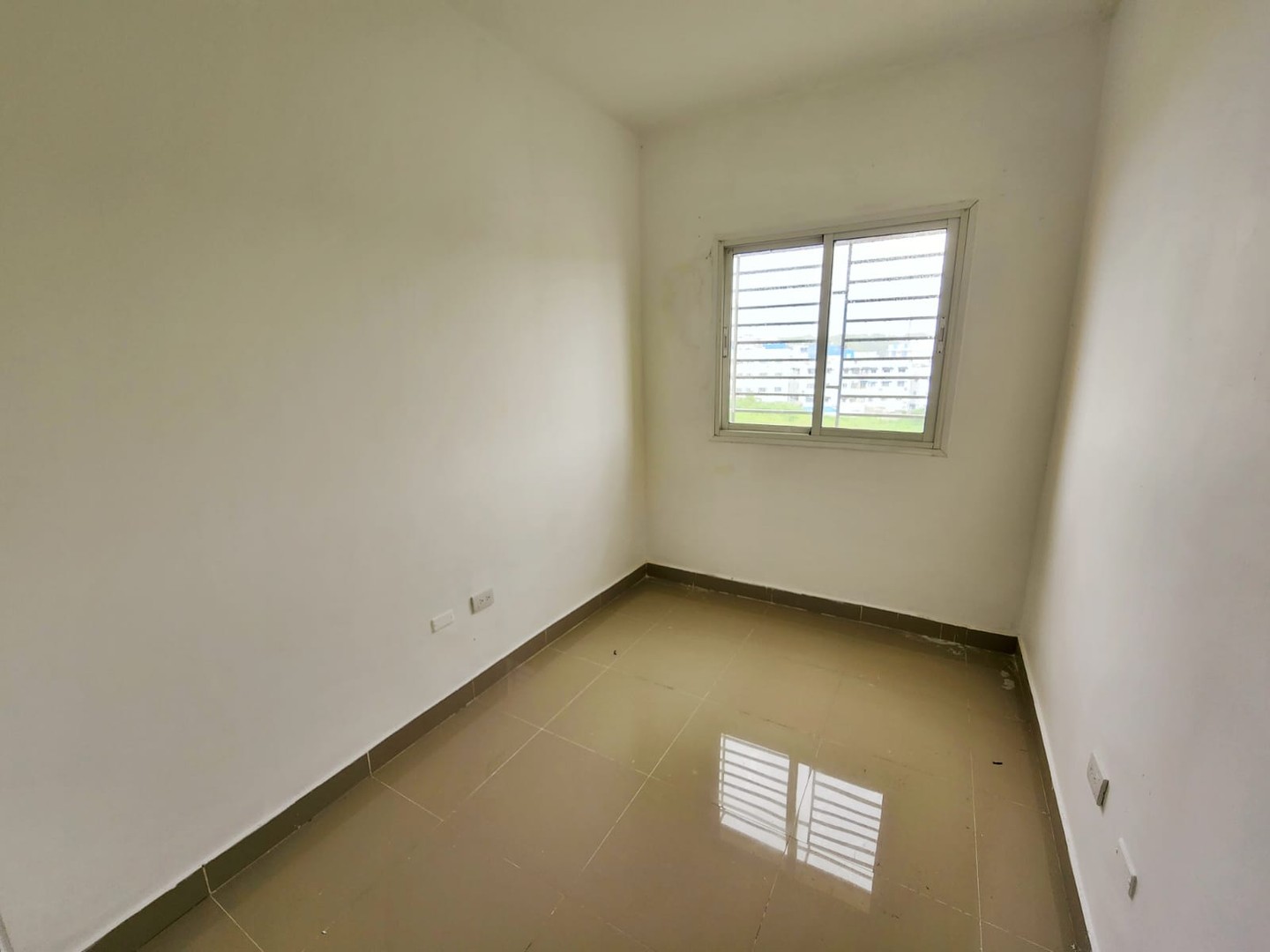 apartamentos - Apartamento con terraza en venta, Av.Jacobo Majluta USD$75,000

 8