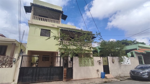 apartamentos - Venta de propiedad de 4 niveles Residencial Don Oscar Charles de Gaulle 0
