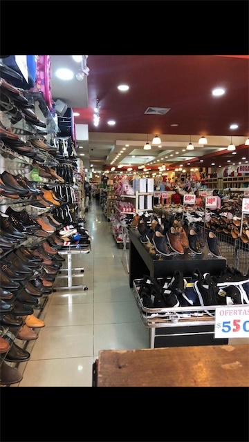 oficinas y locales comerciales - Venta de edificio en la avenida Duarte Distrito Nacional cerca de tiendas  2