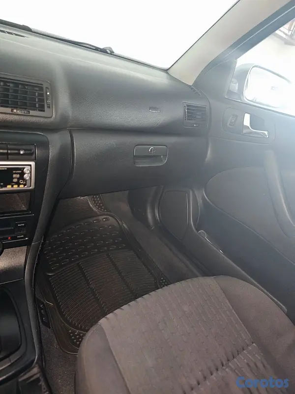 carros - VENTA  CARRO SKODA  4