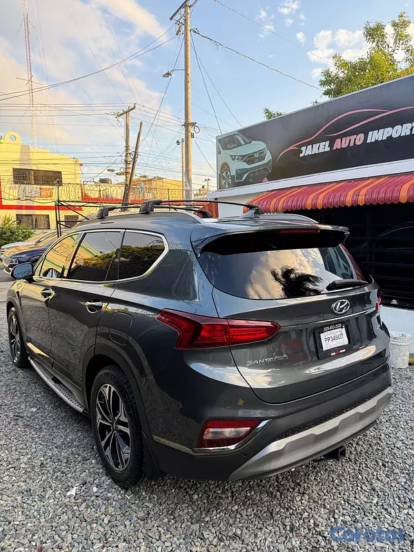 jeepetas y camionetas - HYUNDAI SANTA FE ULTIMATE 2020  4