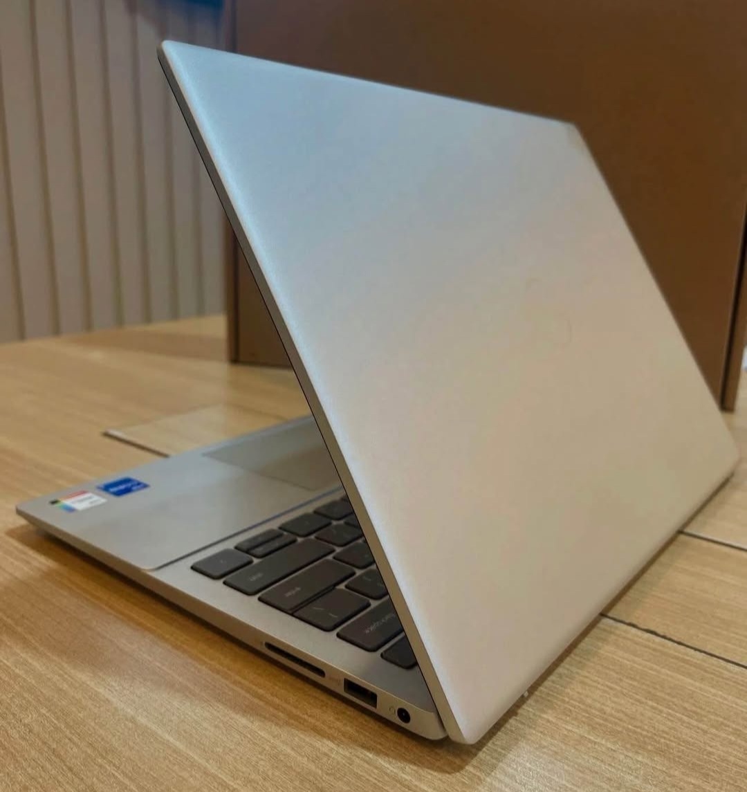 computadoras y laptops - Dell Inspiron 14 5430 Core i7 13ª Gen, 16GB RAM, 4