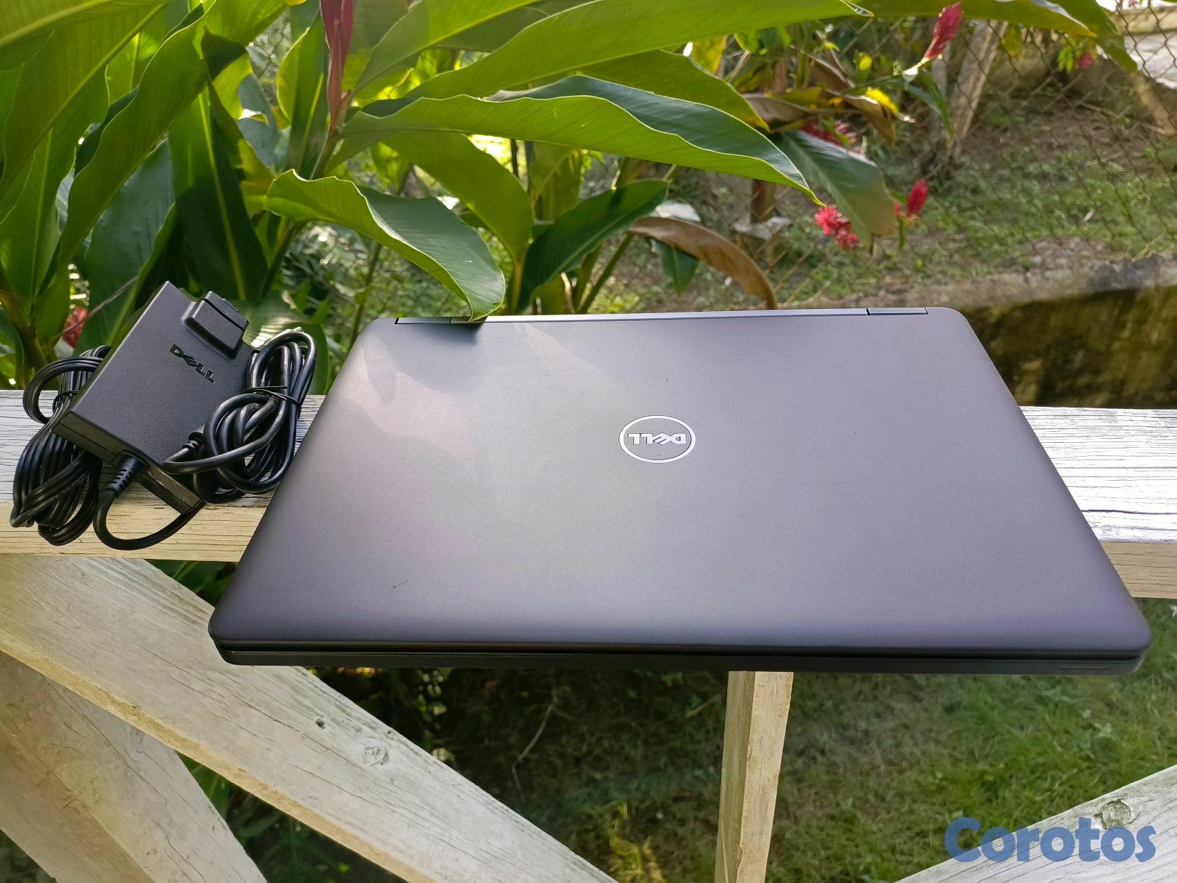 computadoras y laptops - Laptop Dell, i5 5ta, Disco 256 GB, 16GB Ram. 3