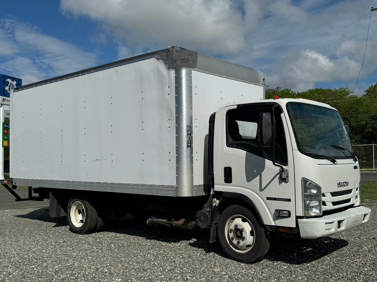 camiones y vehiculos pesados - Camión isuzu NRR 2016, recién importado  6