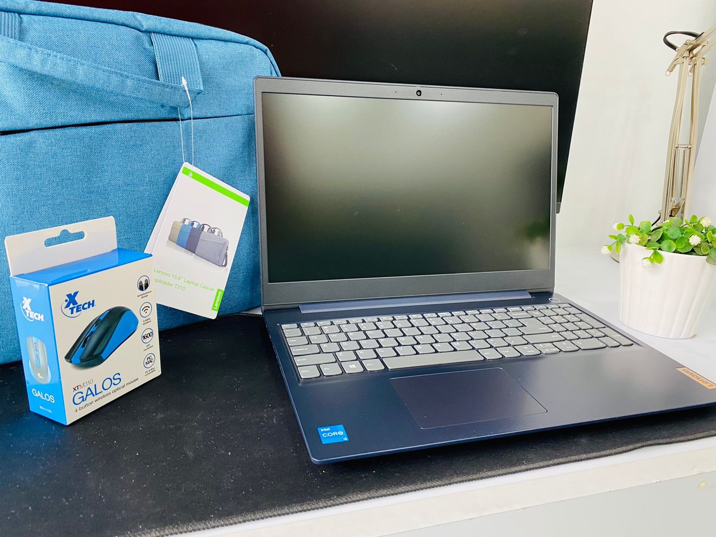 computadoras y laptops - Laptop Lenovo Ideapad 15" Core i3 11th - 4GB - 128SSD  1