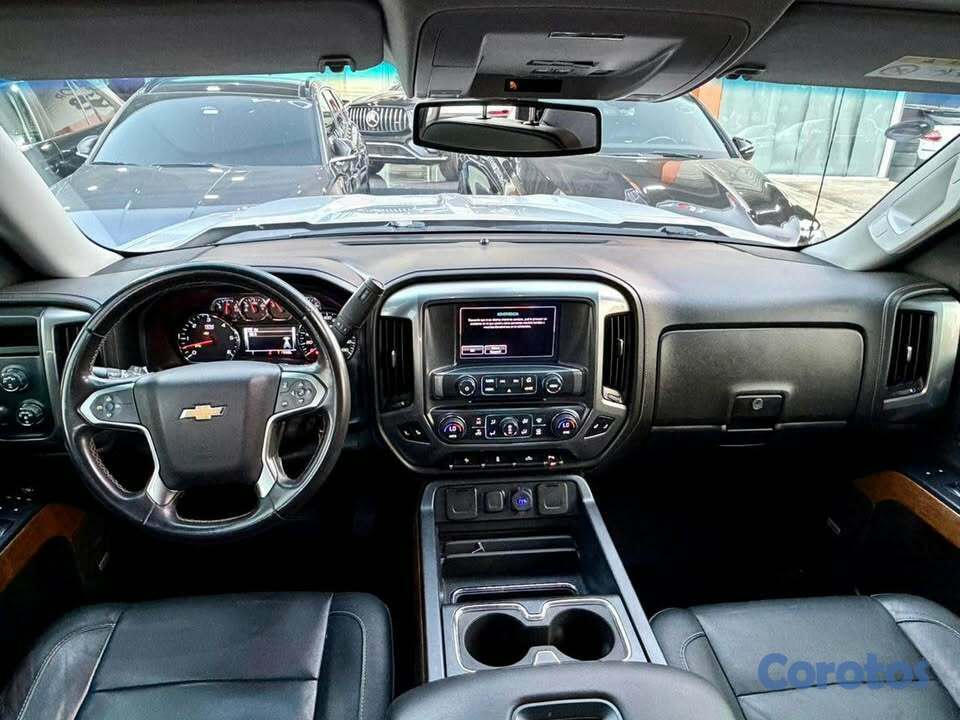 jeepetas y camionetas - 2017 Chevrolet Silverado LTZ Importada por Santo D 7