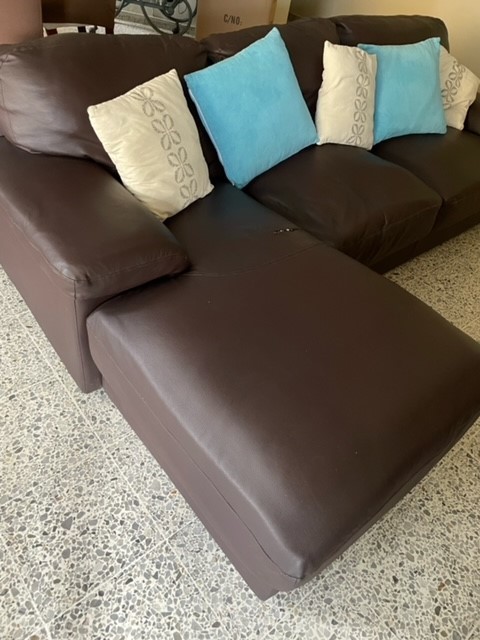 muebles y colchones - (SOFA) MUEBLE EN L DE CUERO $12,000 3