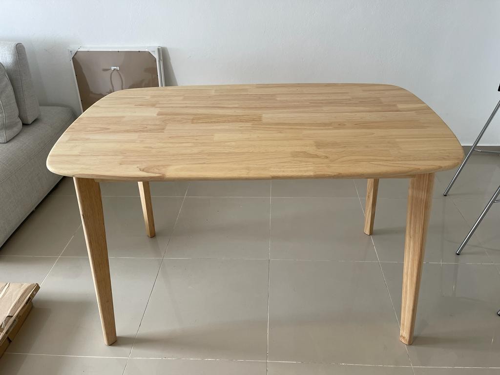 muebles y colchones - Mesa de comedor madera REAL maciza  1