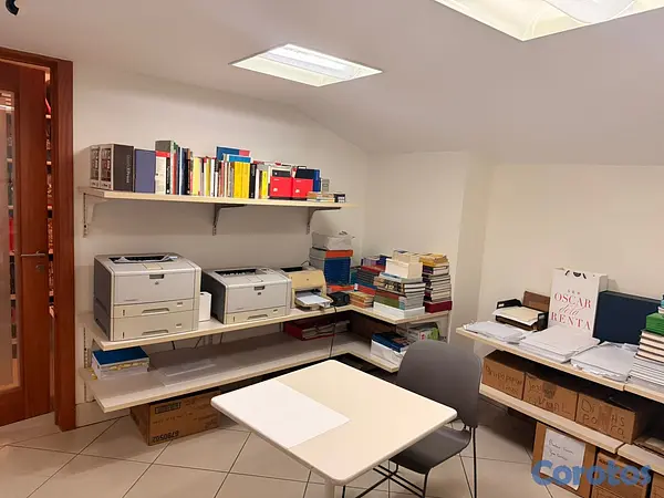 oficinas y locales comerciales - ALQUILO Local de OFICINAS (2 Niveles) en el Ensanc 5