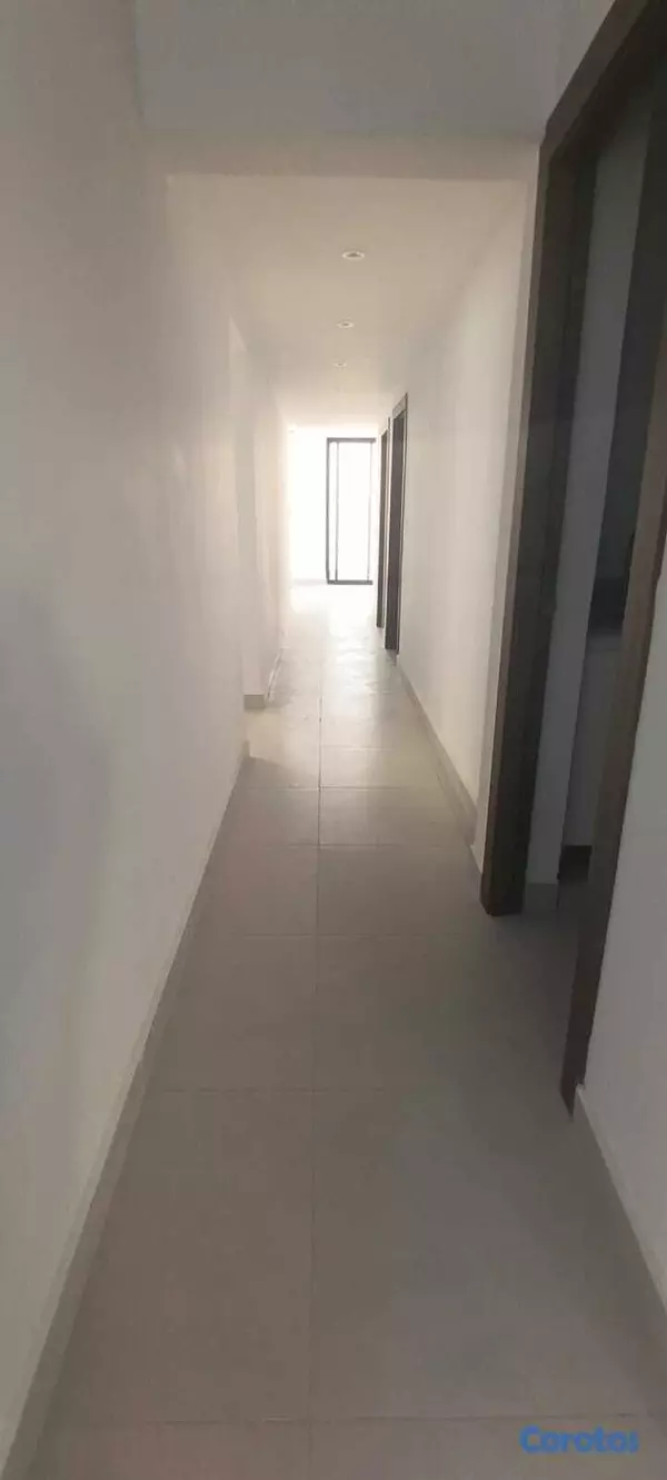 oficinas y locales comerciales - La Julia Excelen Local en Primer nivel con Terraza 9