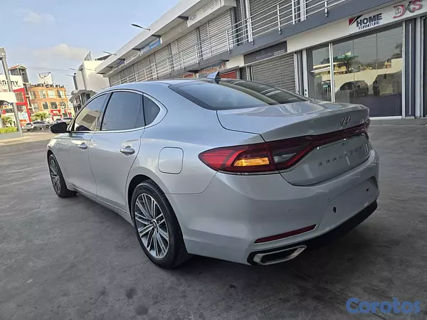 carros - HYUNDAI GRANDEUR 2018 GRIS 5