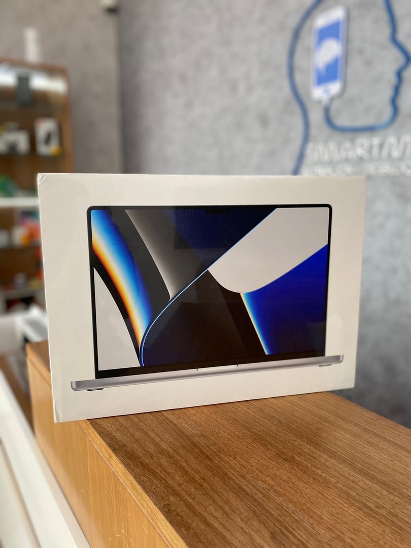 computadoras y laptops - MACBOOK PRO M1 MAX 16" 1TB SSD 32GB RAM (SOMOS TIENDA FISICA) 0