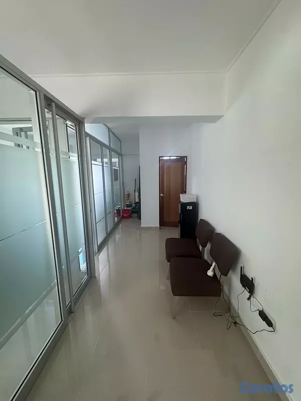 oficinas y locales comerciales - hermoso local en renta para oficina  4
