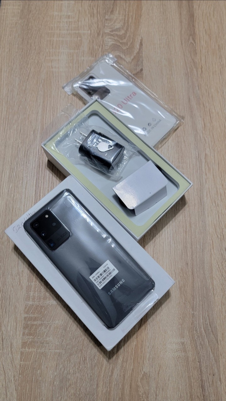 celulares y tabletas - Samsung Galaxy S20 Ultra 5G  12GB RAM/128GB Cosmic Gray Desbloqueado Snapdragon
