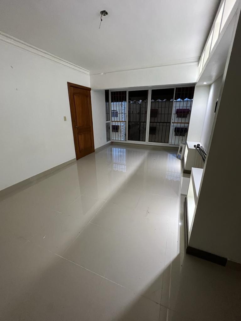 apartamentos - Vendo apartamento en Prados del cachón, lucerna

4to piso con 40mtrs de terraza  0