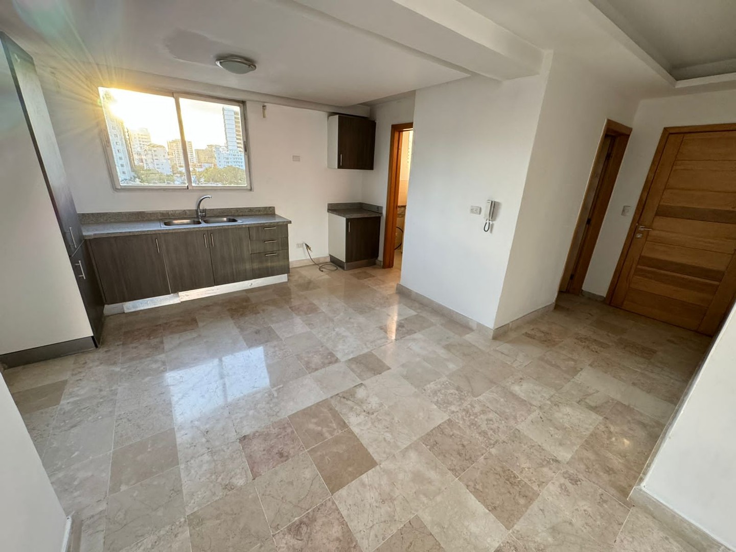 apartamentos - SE VENDE apartamento en Naco114 metros 2 Habitaciones 2 BÑO   4
