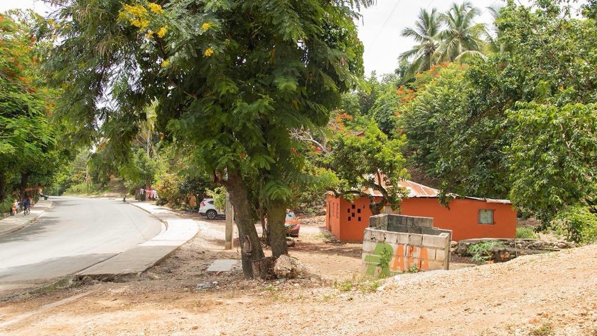 solares y terrenos - terreno con 2,516 m2 metros cudrados en barahona con vista al mar 1