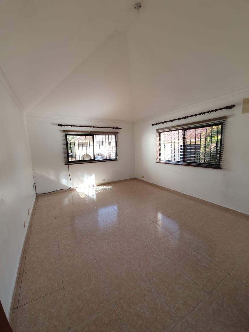 casas - Vendo Casa En Altos de Arroyo Hondo III de Oportun 7