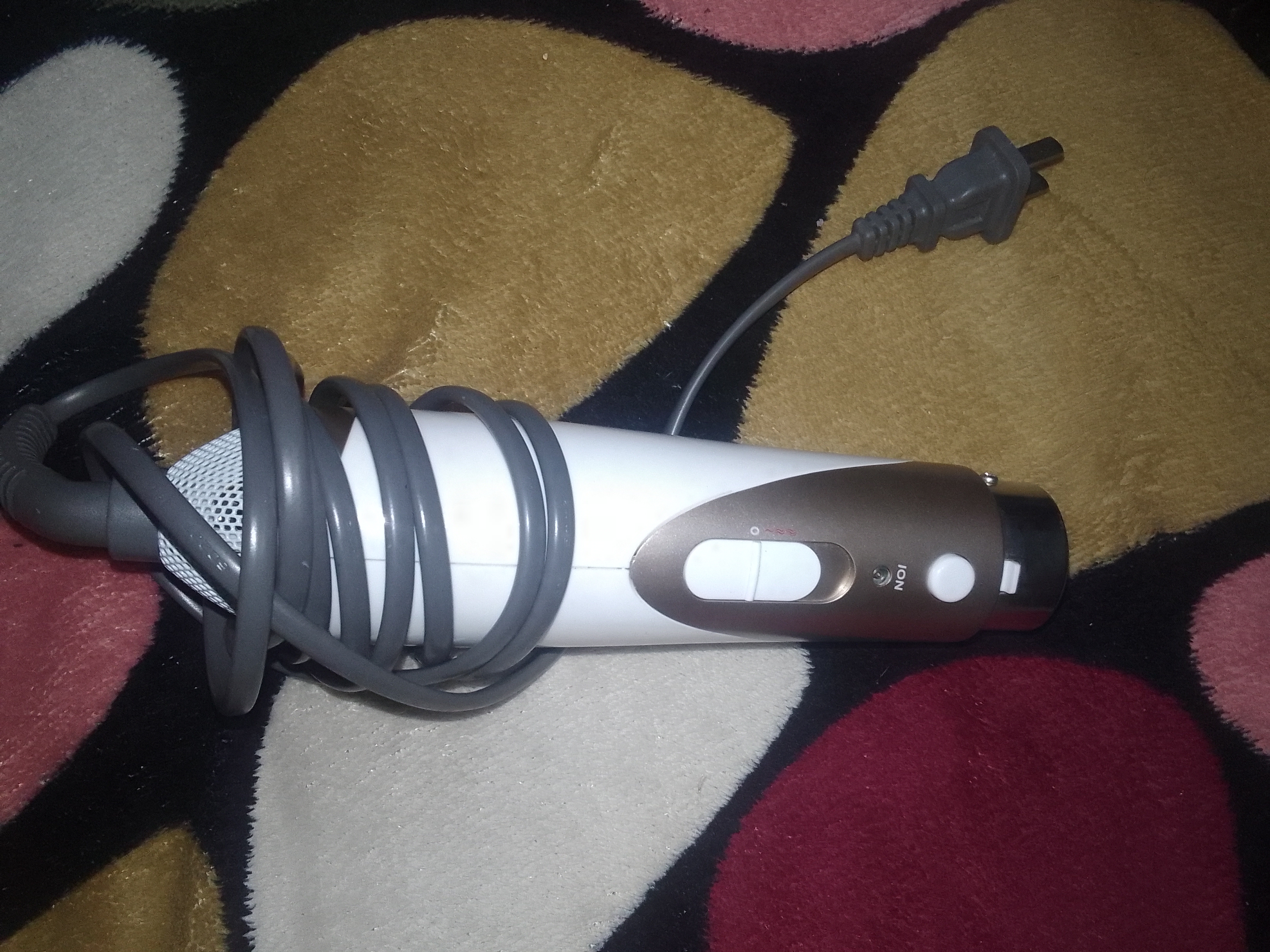 otros electronicos - un secador portable y un estuche  3