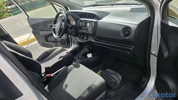 carros - Toyota vitz 2020 nuevo 12