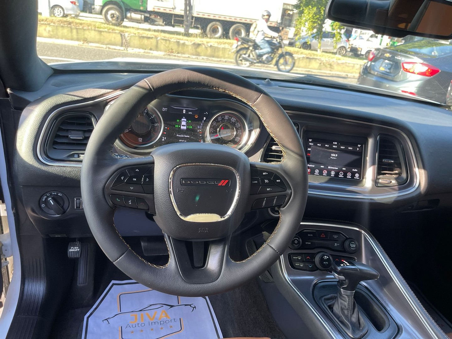 carros -  2018 Dodge Challenger SXT 7