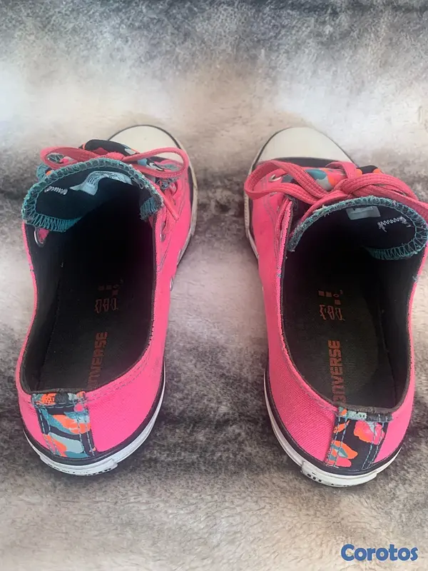 zapatos para mujer - Tenis Converse edición limitada con doble lengua. Para niña o mujer size 6 1/2 3