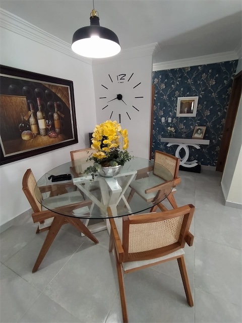 apartamentos - Venta de apartamento 4to piso con terraza próximo a la avenida España  4