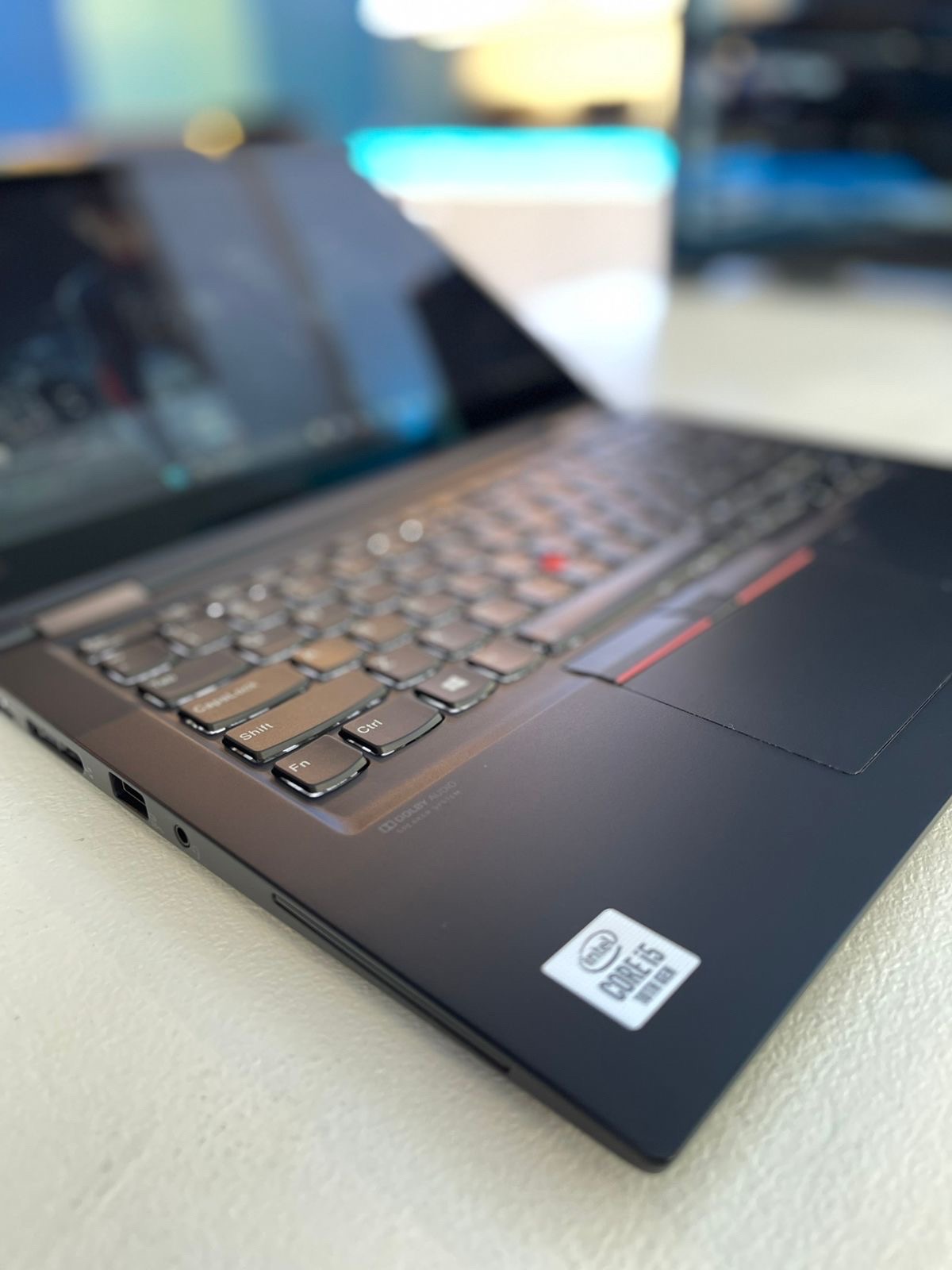 computadoras y laptops - LENOVO YOGA X13 | Intel Core i5 10th Gen. | 8GB RAM | 256GB SSD | 13.3” Touch 8