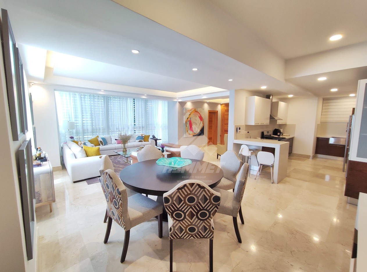 apartamentos - PRIMER NIVEL 300MTS2 CON TERRAZA PRIVADA Y PISCINA LA ESMERALDA SANTIAGO 