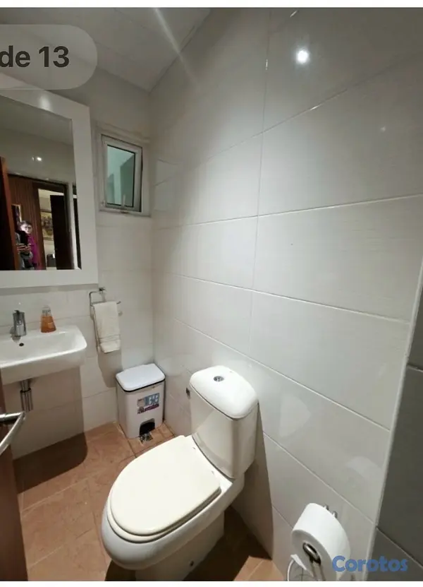 apartamentos - Se vende amplio apartamento 2do nivel, zona céntrica y de fácil acceso.  8