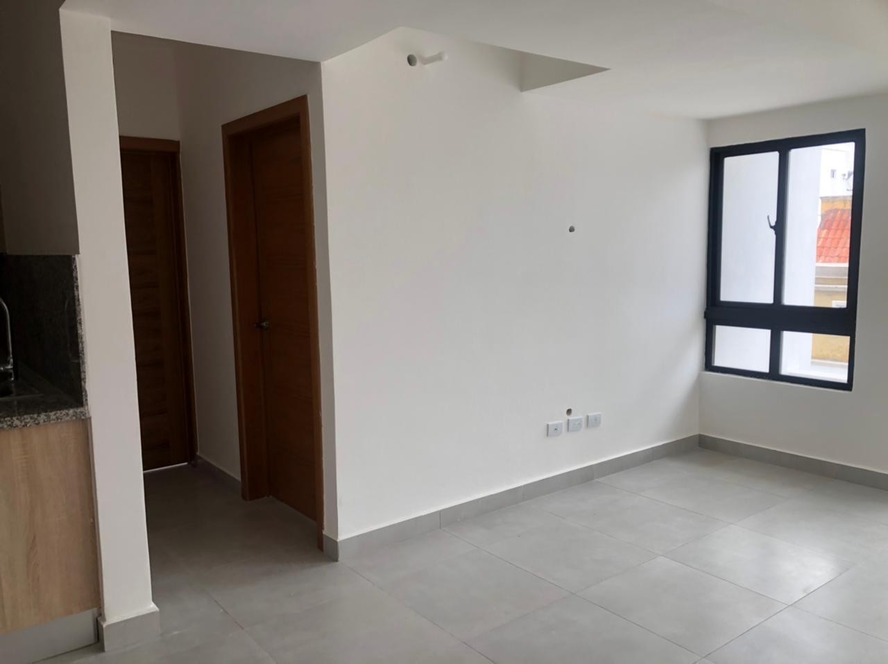 apartamentos - En Alquiler Hermoso apartamento de Dos Habitaciones 1