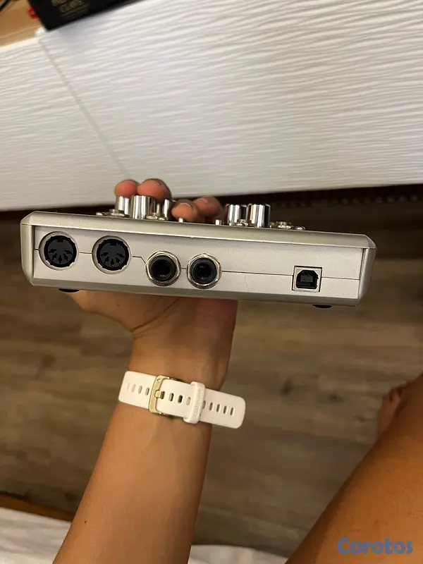 camaras y audio - vendo interfaz de audio Alesis iO2 Express.  5