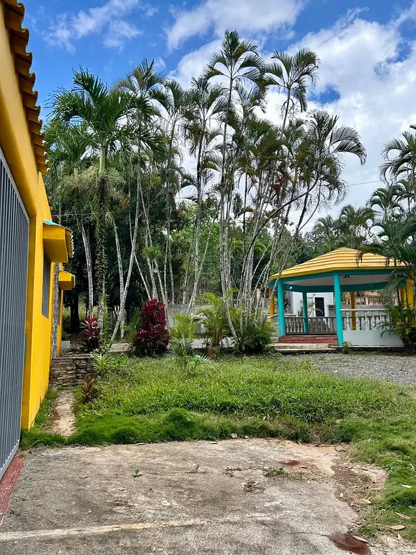 casas - Vendo casa comercial en La Autopista Duarte  6