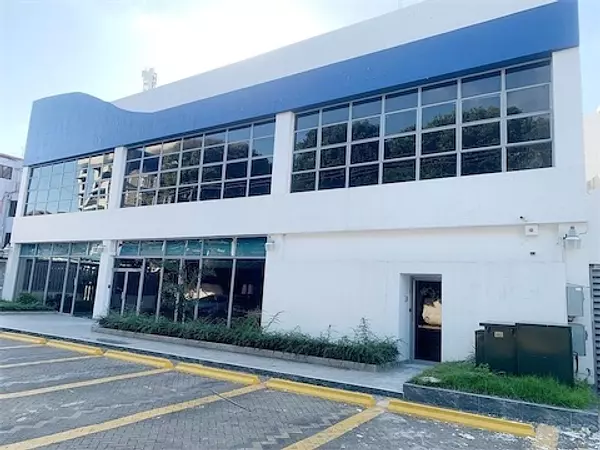 oficinas y locales comerciales - Local espacio amplio y abierto Esperilla 2