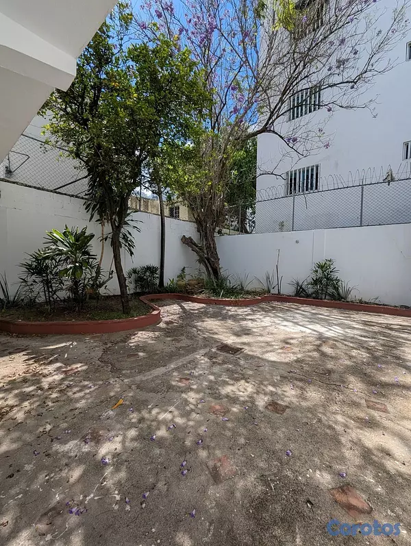 oficinas y locales comerciales - Local Comercial Para Alquiler Gazcue 2