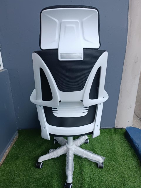 articulos de oficina - Nuevas sillas de oficina hidráulicas, Giratorias variadas  4